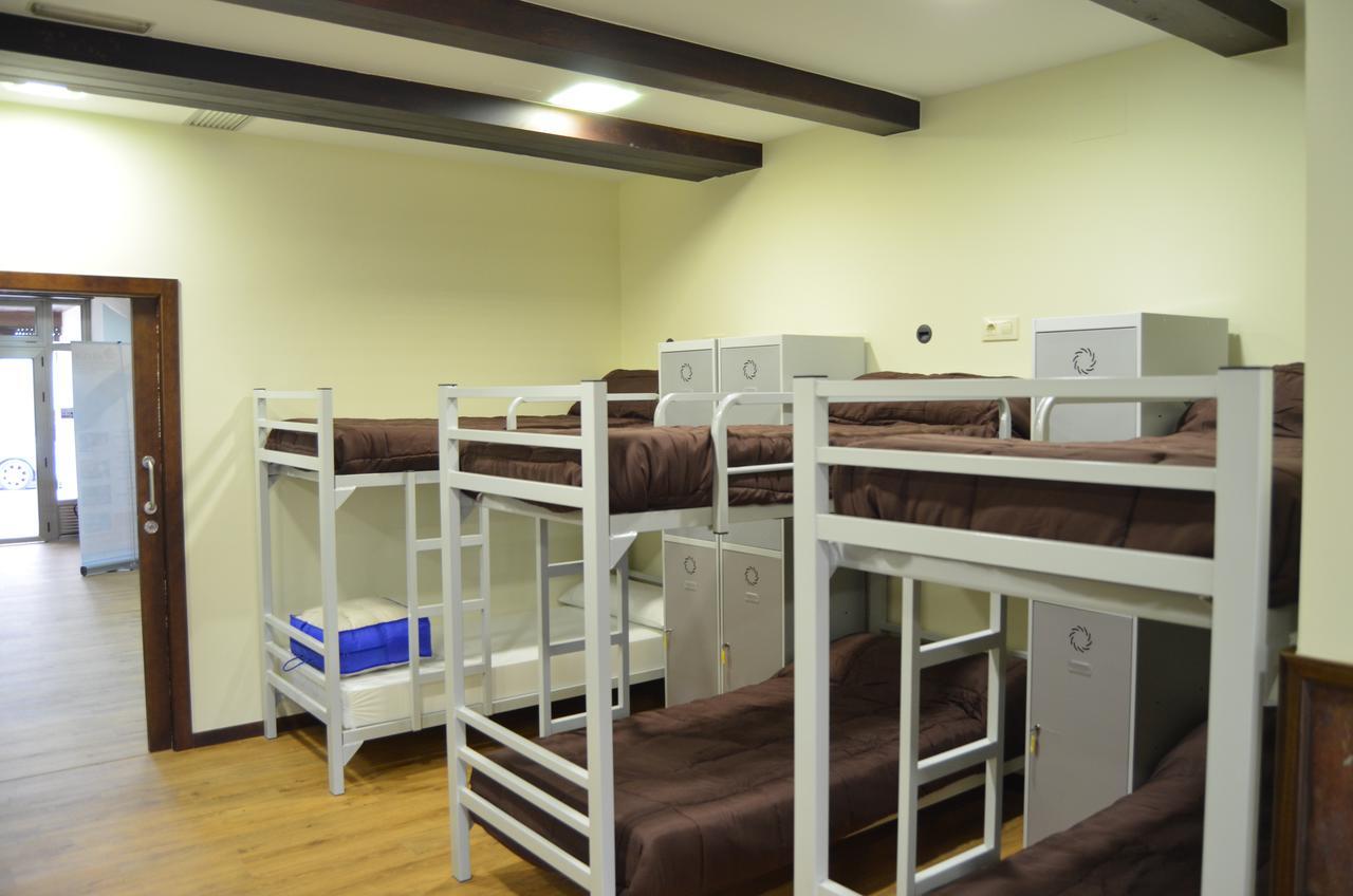 Albergue Del Peregrino Arzua Bagian luar foto